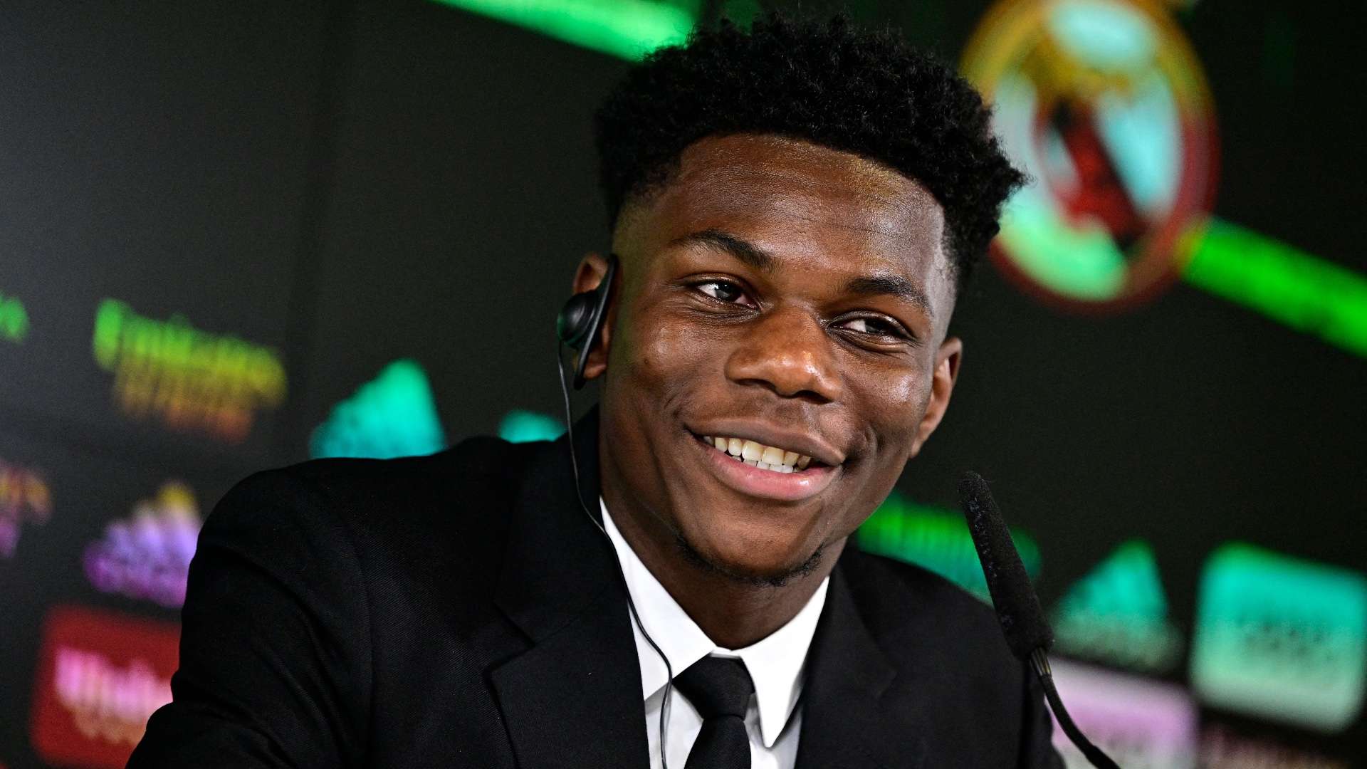 无论是在进 无论是在进