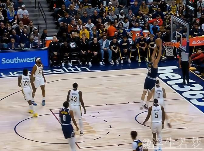 约基奇妙传助攻 布劳恩空中拉杆完成暴扣 约基奇妙传助攻 布劳恩空中拉杆完成暴扣