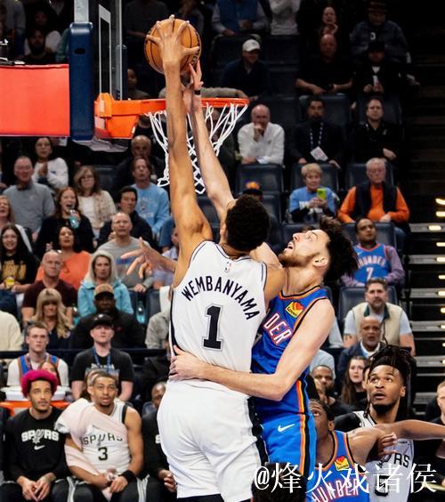 米奇评球队表现:首节低迷,第三节发挥不佳 米奇评球队表现:首节低迷,第三节发挥不佳