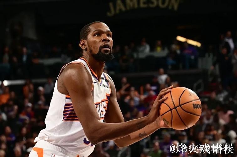 杜兰特布克联手轰71分,新援贡献21+11,太阳击败活塞 杜兰特布克联手轰71分,新援贡献21+11,太阳击败活塞