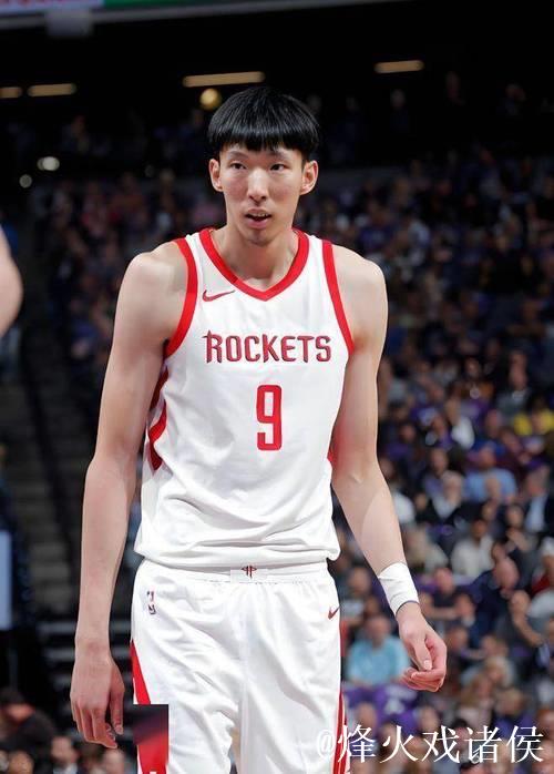 6年后中国球员再登NBA舞台,前一位是火箭队周琦 6年后中国球员再登NBA舞台,前一位是火箭队周琦